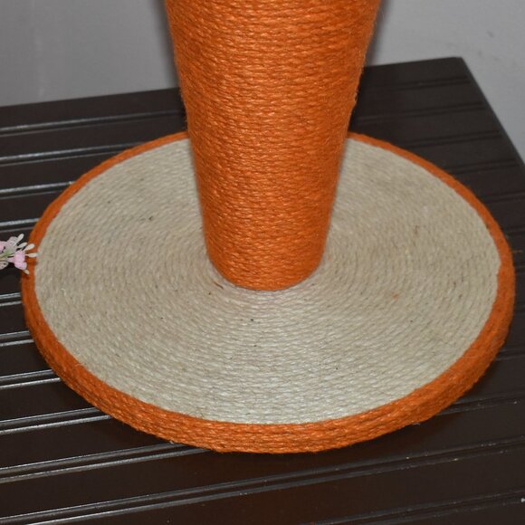 Spring Easter Orange Sisal Rope Carrot Shaped Small Cat Scratcher Post 🥕 - Picture 4 of 13